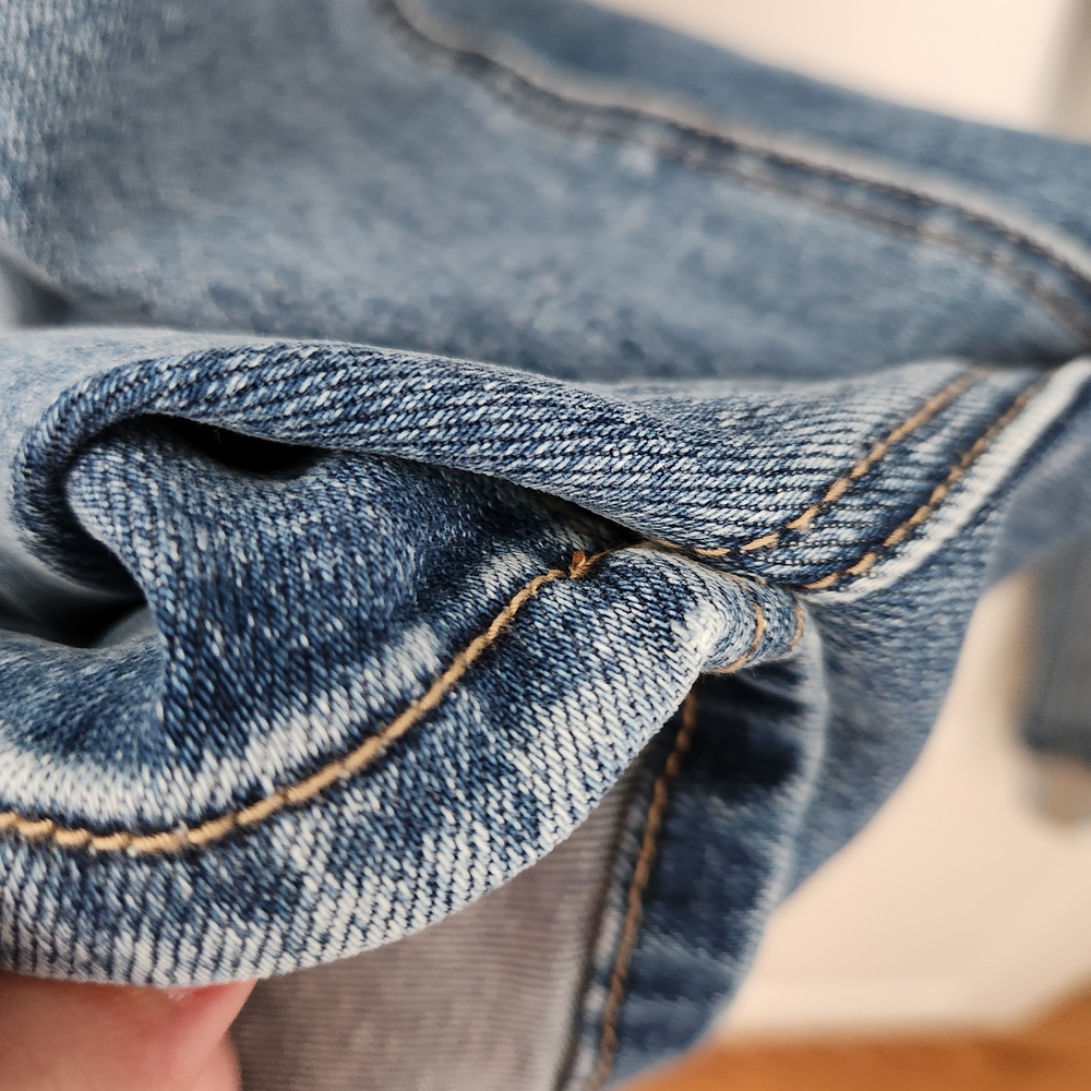 Women's Blue Jeans - Picture 3 of 7
